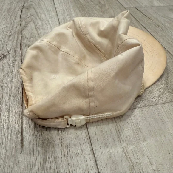 Cream and Black Cadet Hat with Yin-Yang Vintage artist flip exclusive Emblem - Picture 3 of 3